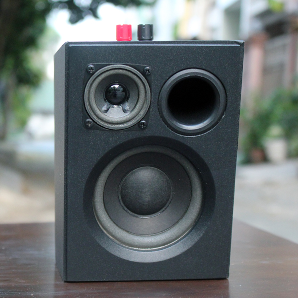 Loa vệ tinh cho quán cà phê Goldsound V18 Loa vệ tinh cho quán cà phê Goldsound V18
