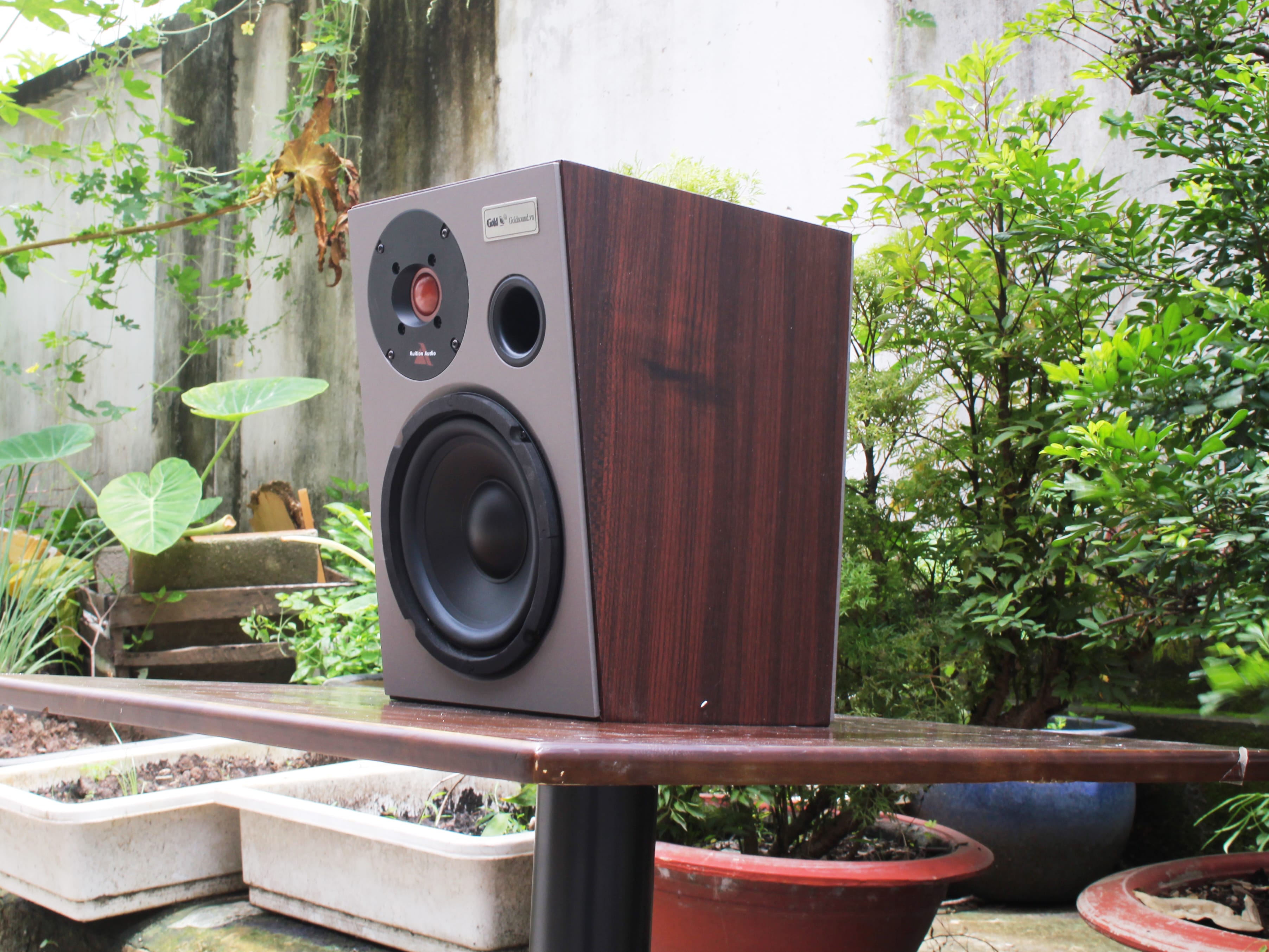 loa cà phê Giải pháp loa cà phê “đặc trị”-Chuyên Setup âm thanh cho quán cà phê