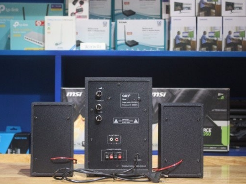 Mặt sau của loa vi tính G6100s có đầy đủ jack cắm Loa vi tính G6100s-2018