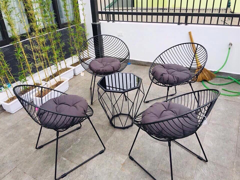 Bàn ghế cafe khung sắt bắt kịp xu hướng hiện nay