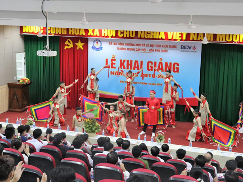 Âm thanh thông báo cho trường trung cấp Việt-Hàn Phú Quốc (3)
