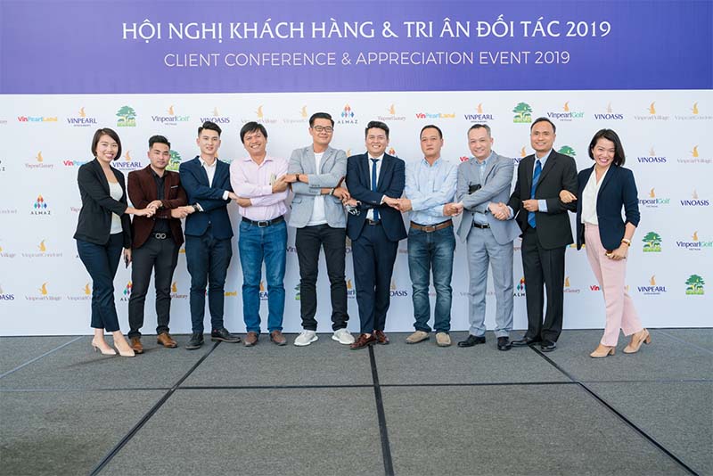 Hội nghị khách hàng tại Vinpear land