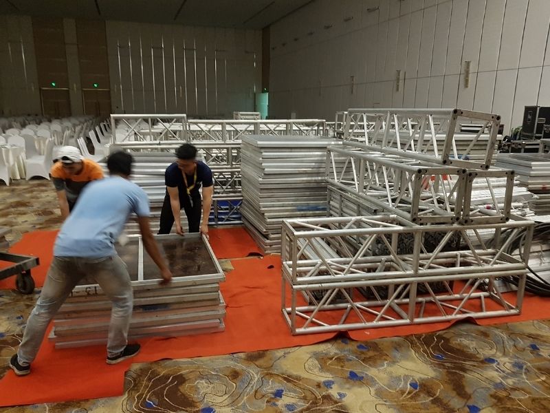 Firstsound cũng cho thuê khung truss Firstsound cũng cho thuê khung truss