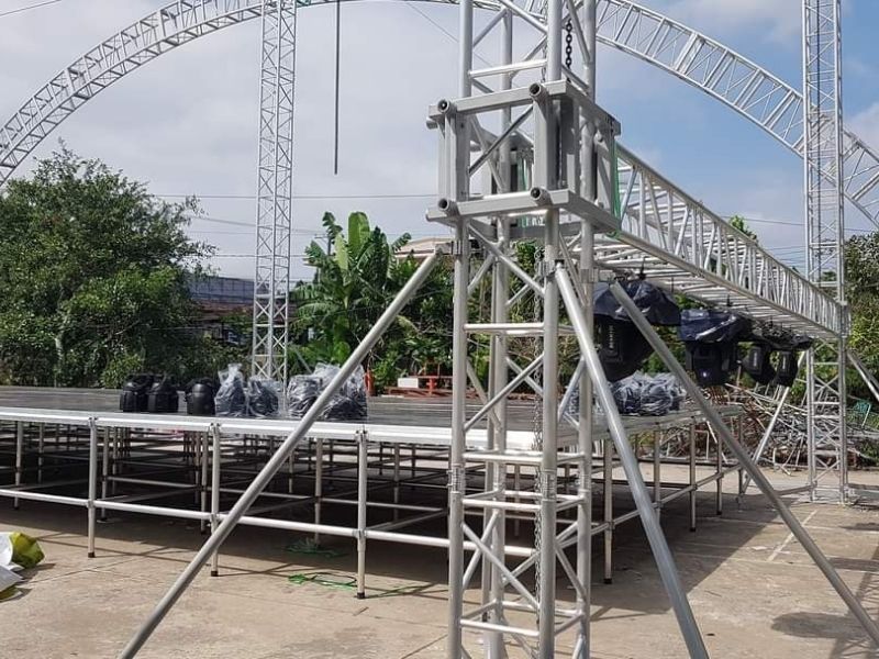 Thuê khung truss sân khấu Thuê khung truss sân khấu