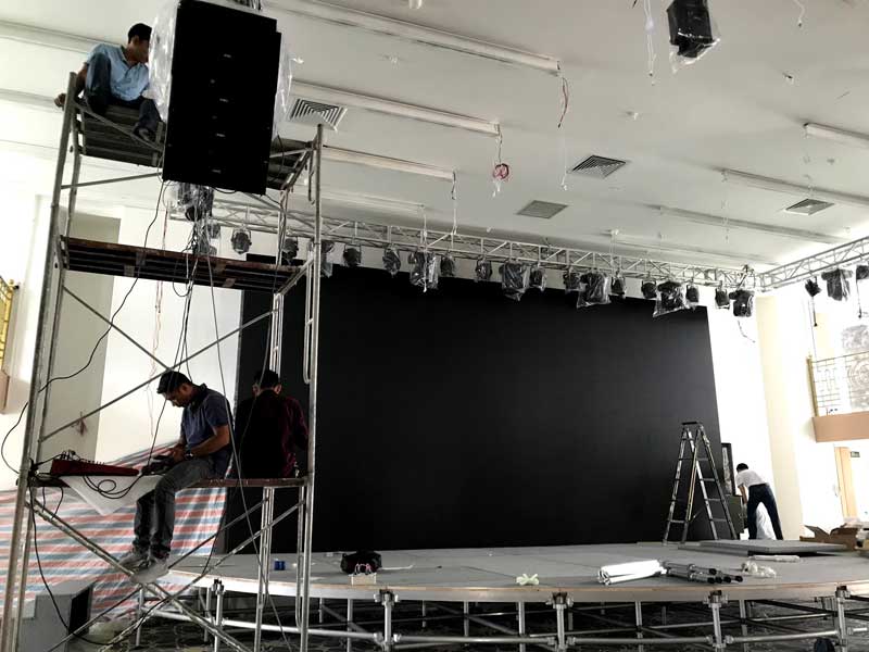 lắp đặt hệ thống âm thanh, ánh sáng, màn hình led sân khấu cho khách sạn lavela saigon Hotel-2