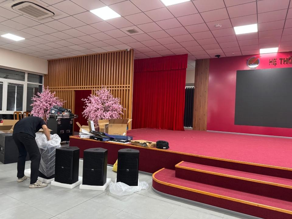 Hệ thống âm thanh cho hộ trường THPT Ngô Thời Nhiệm Bình Dương-5